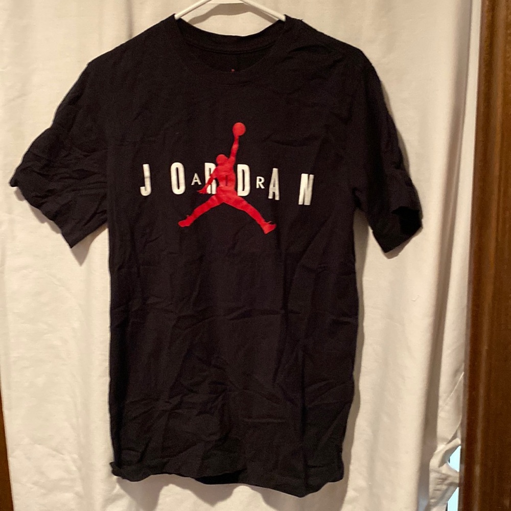 Men’s Jordan tshirt